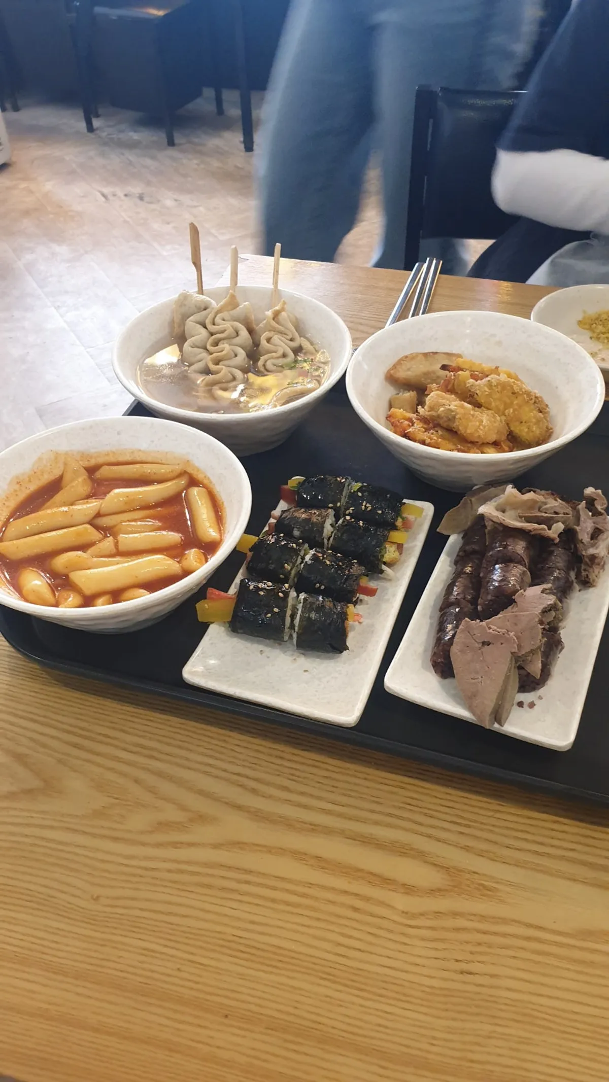 Full spread of the Hyeonseoni combo set