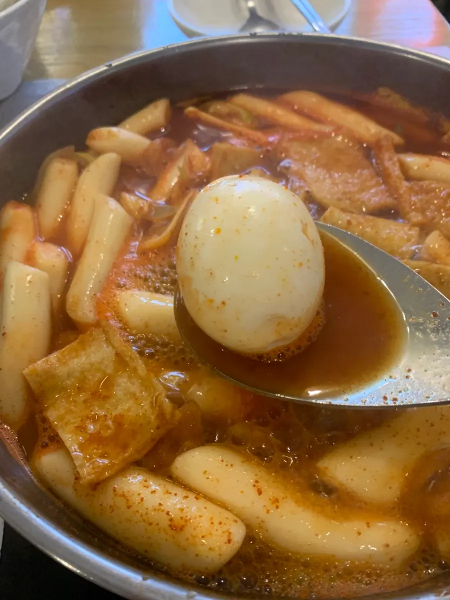 양념 밴 어묵과 쫄면