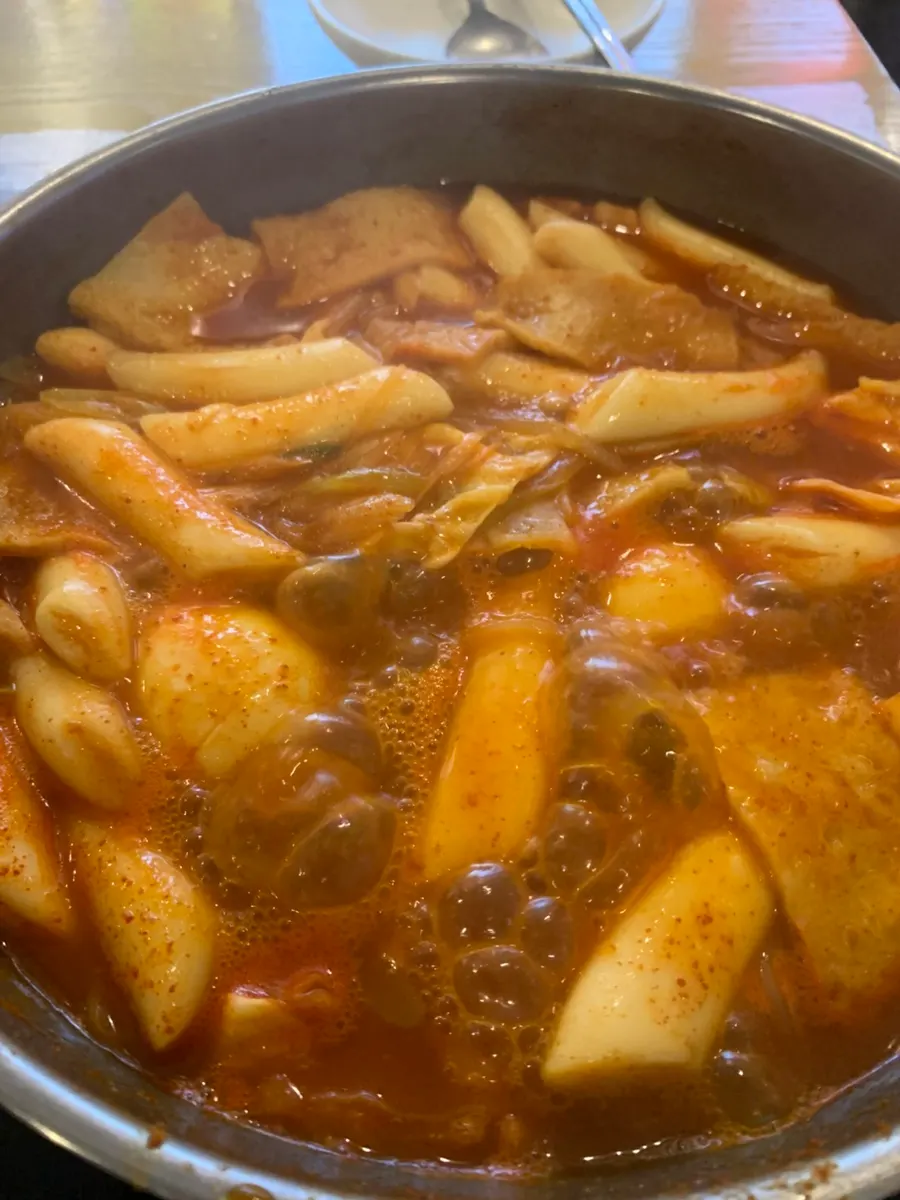 즉석떡볶이에 들어간 계란 2개