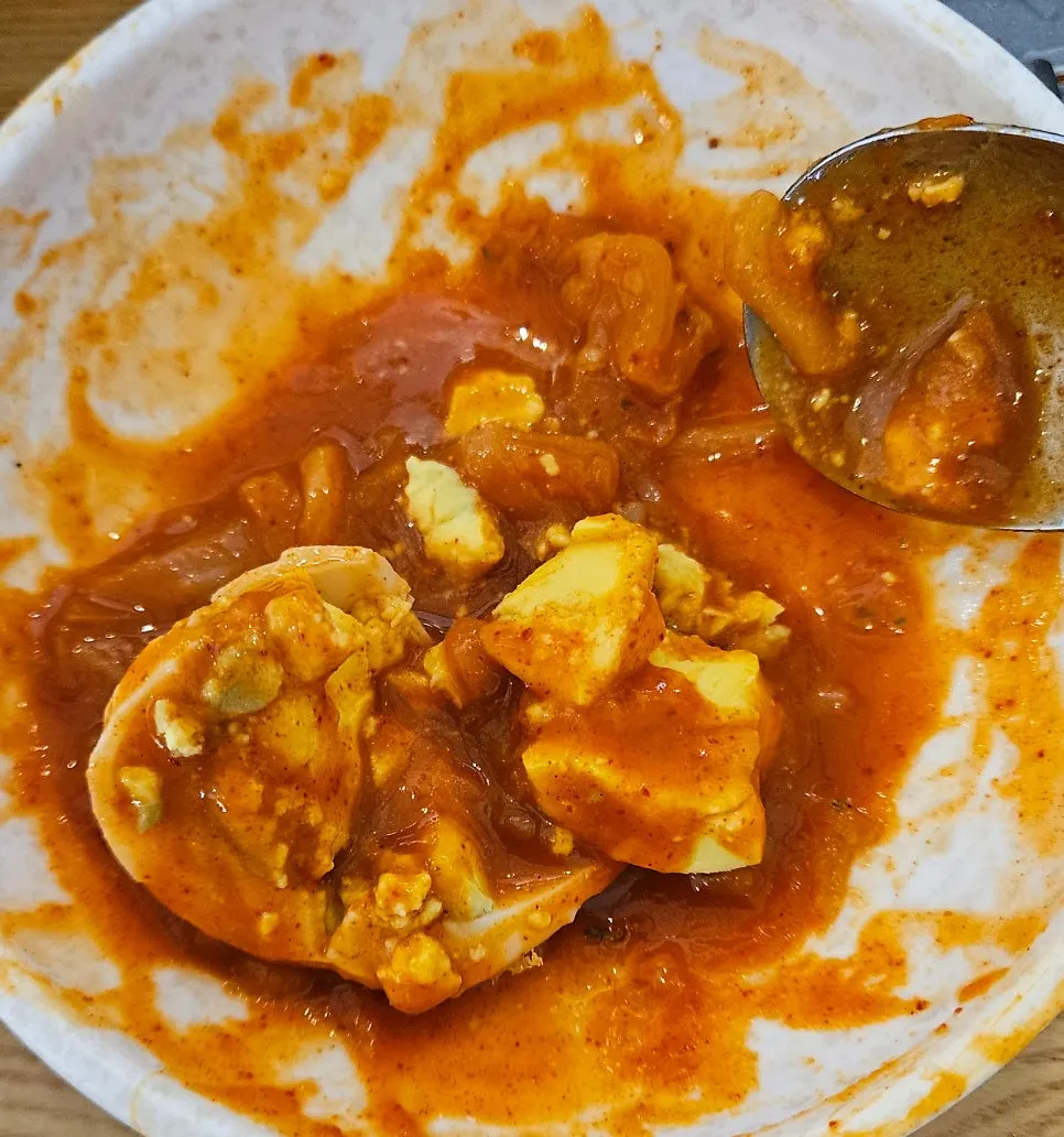 Tteokbokki sauce and fried crumbs