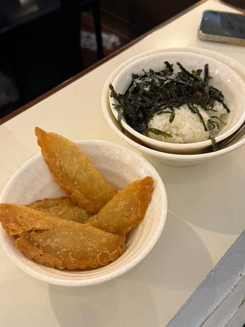 식사를 마친 현선이네 용산본점 테이블