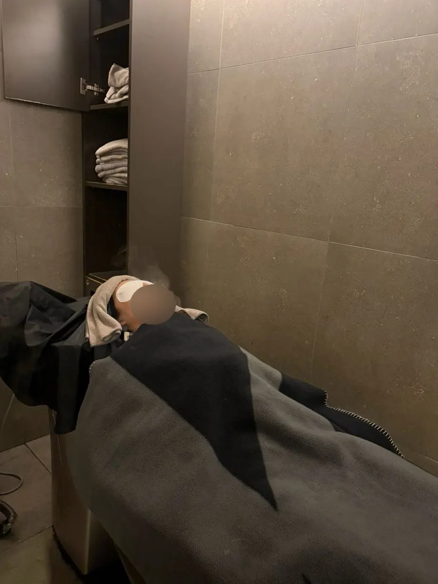 Receiving the hair clinic treatment