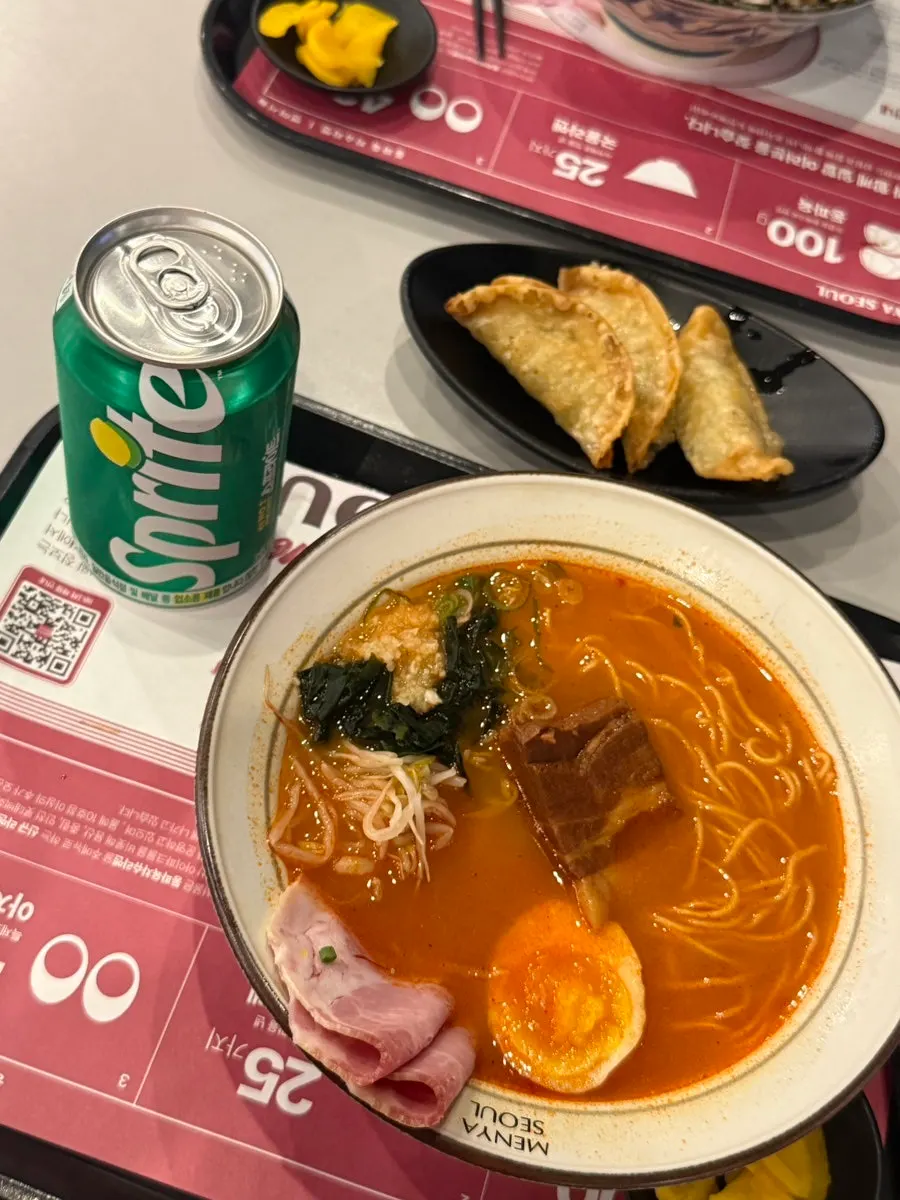 Spicy ramen with dongpo pork and jambon beurre
