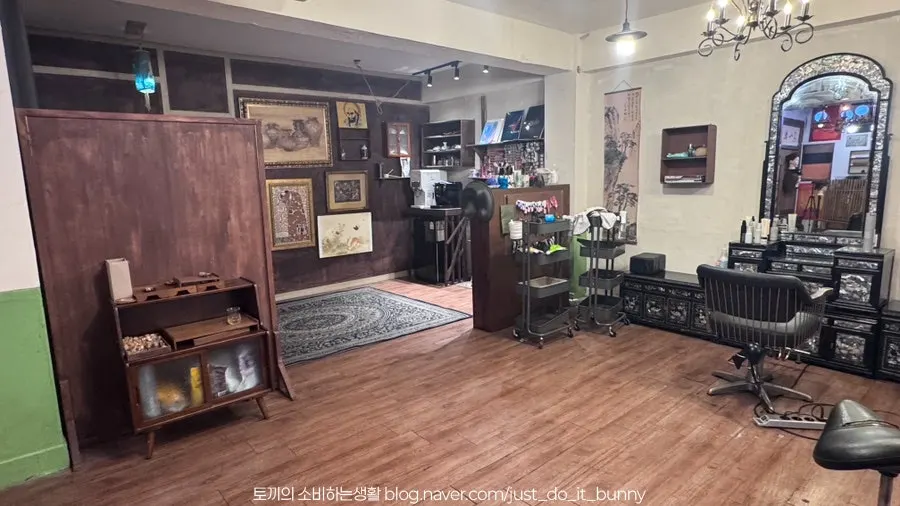 Neatly designed hair salon interior