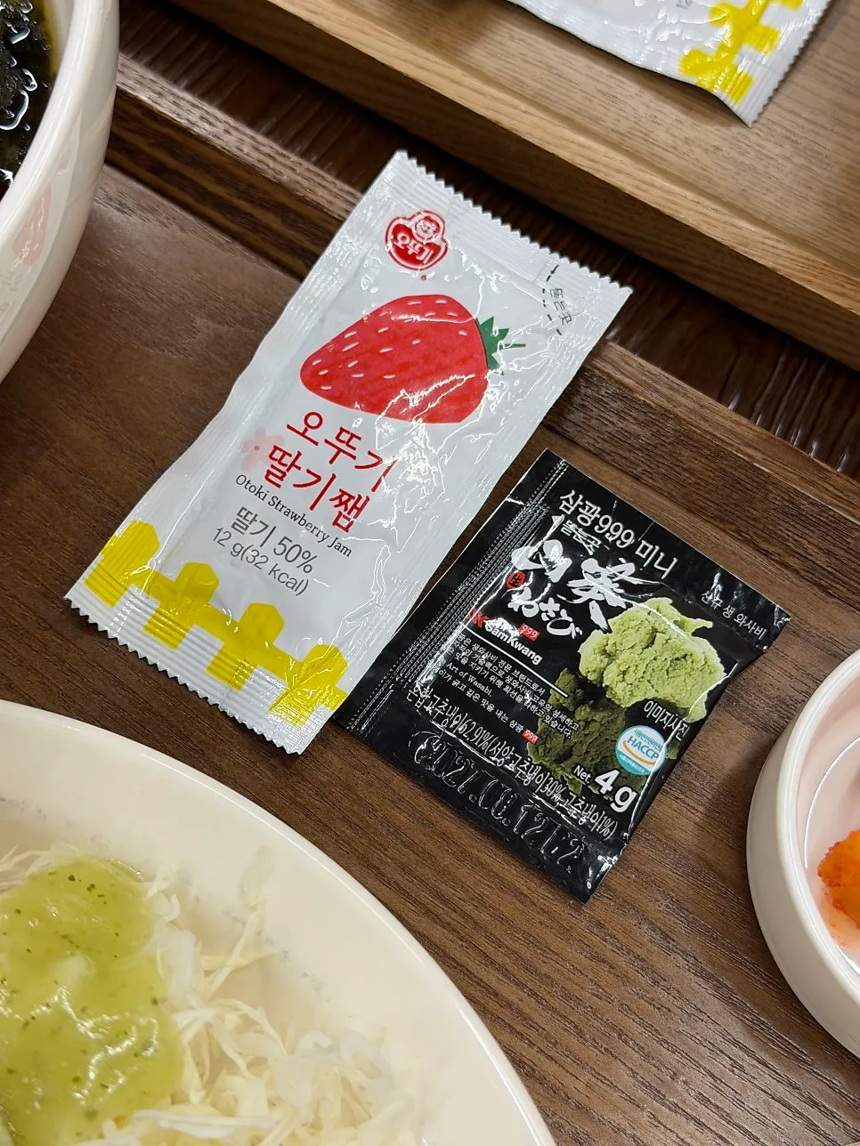 체다치즈가 듬뿍 올라간 경양식 돈까스