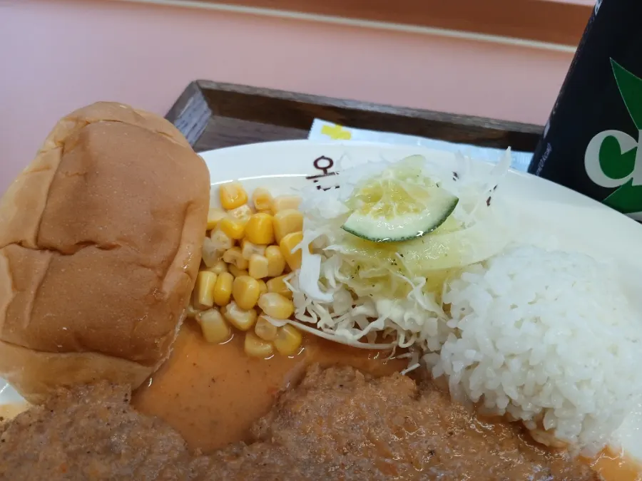 Morning bread served on the cutlet plate