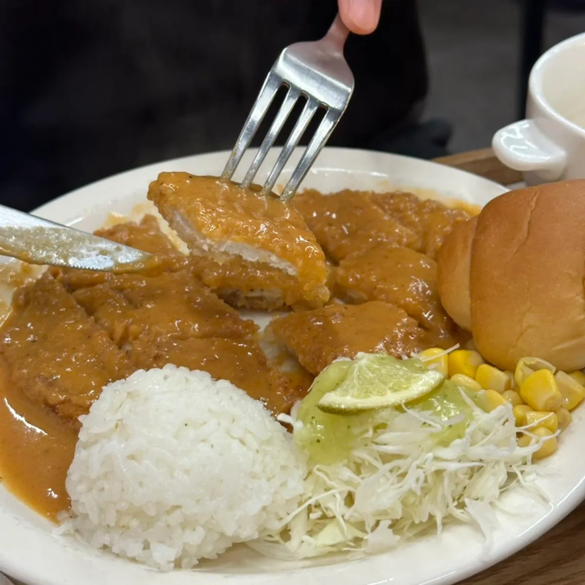 Featured photo of handmade pork cutlet at Yongsan Donkatsu Onjeong Gyeongyang Sikdang, Yongsan branch