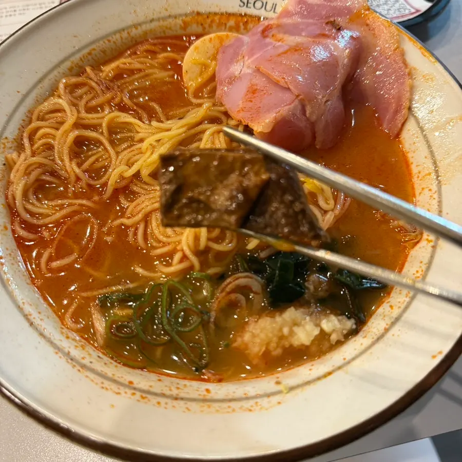 Spicy ramen topping combination
