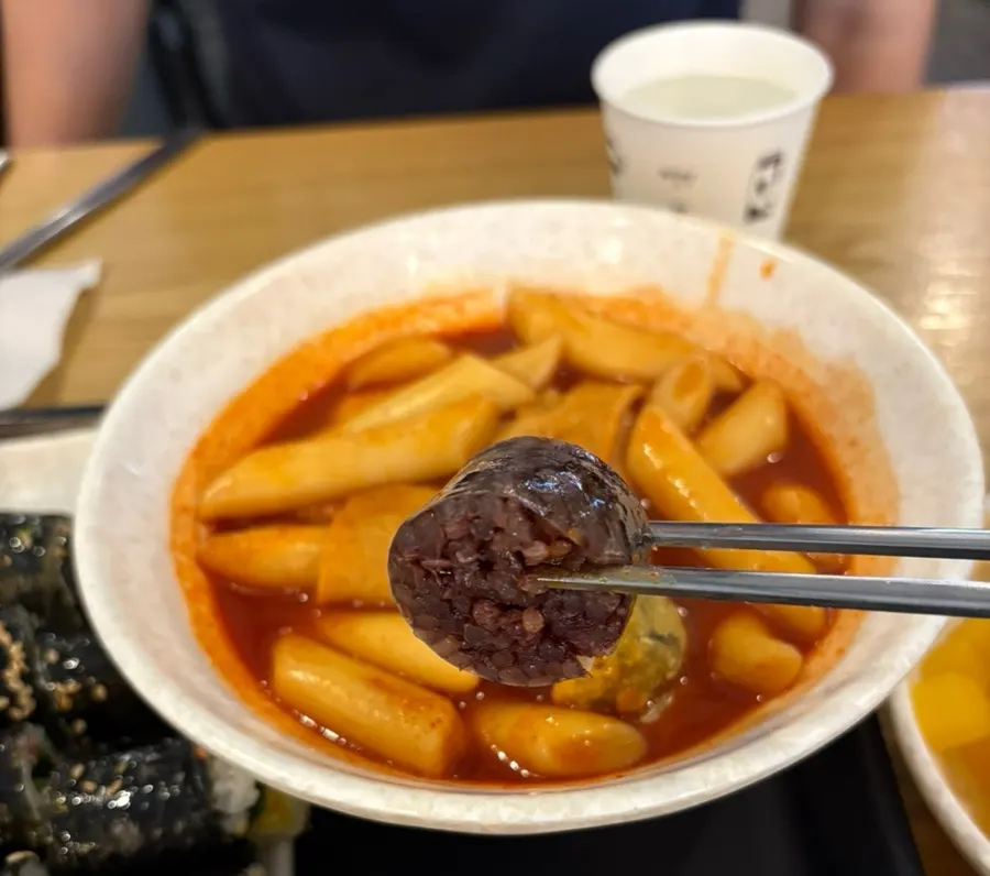 Enjoying Hyeonseonine’s assorted fritters
