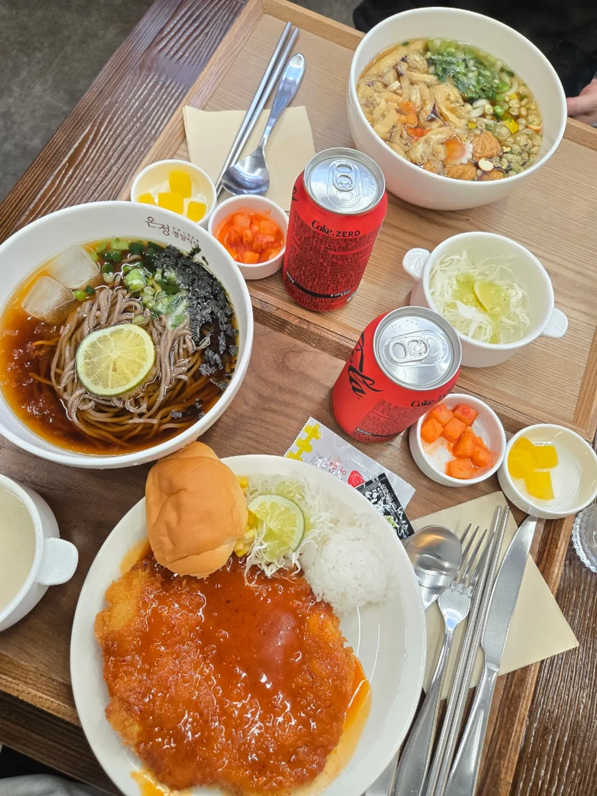 Signature dishes at Yongsan Donkatsu Onjeong Gyeongyang Sikdang, Yongsan branch