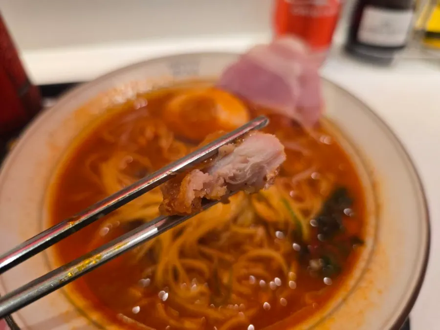 라멘과 콜라 세트 구성