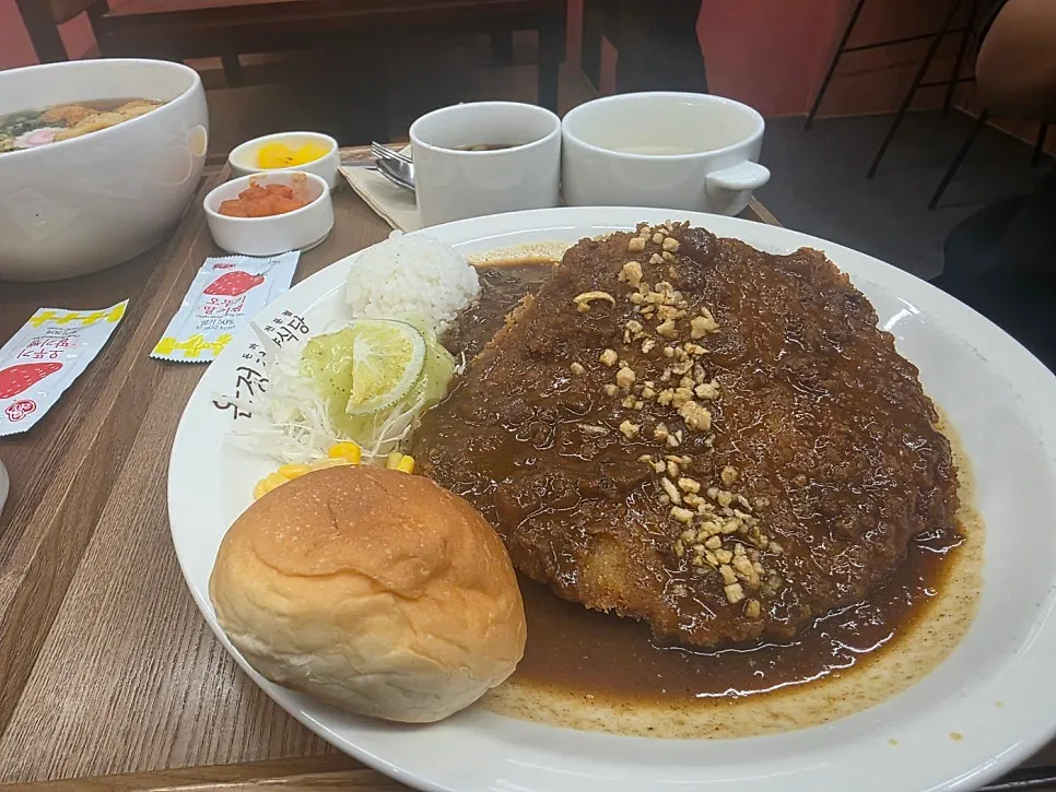 Spicy donkatsu with thick layers of meat