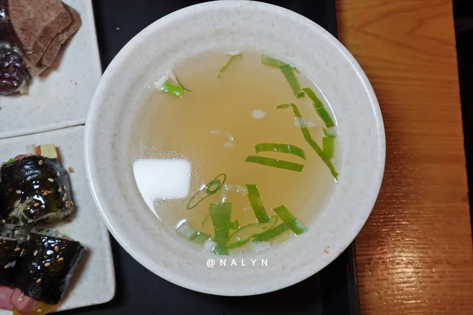 Korean snacks served with tteokbokki sauce