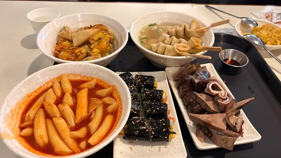 Hyeonseonine Combo Set contents