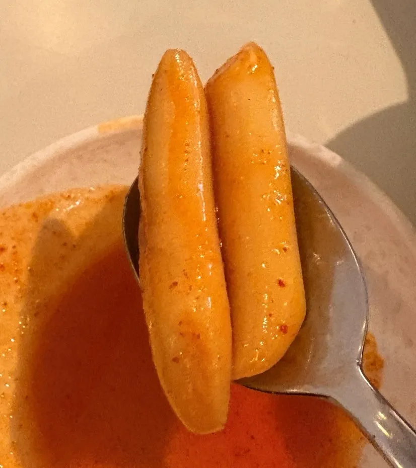 Chewy tteokbokki soaked in sauce