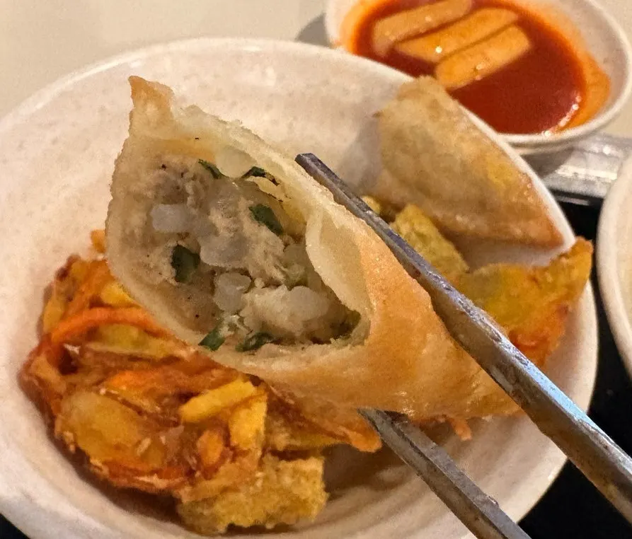 Vegetable fritter with tteokbokki sauce
