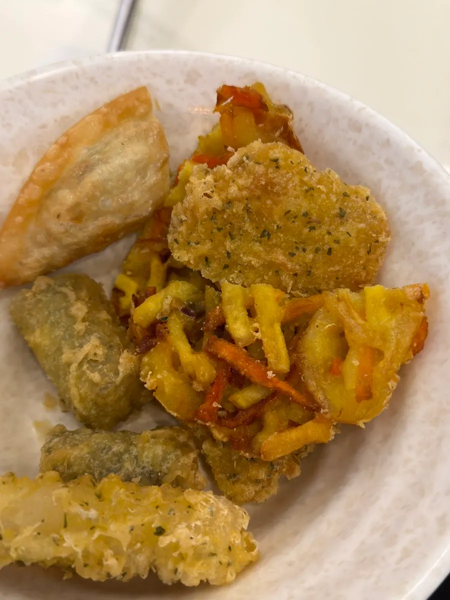 Assorted fritters in the Hyeonseonine Combo Set