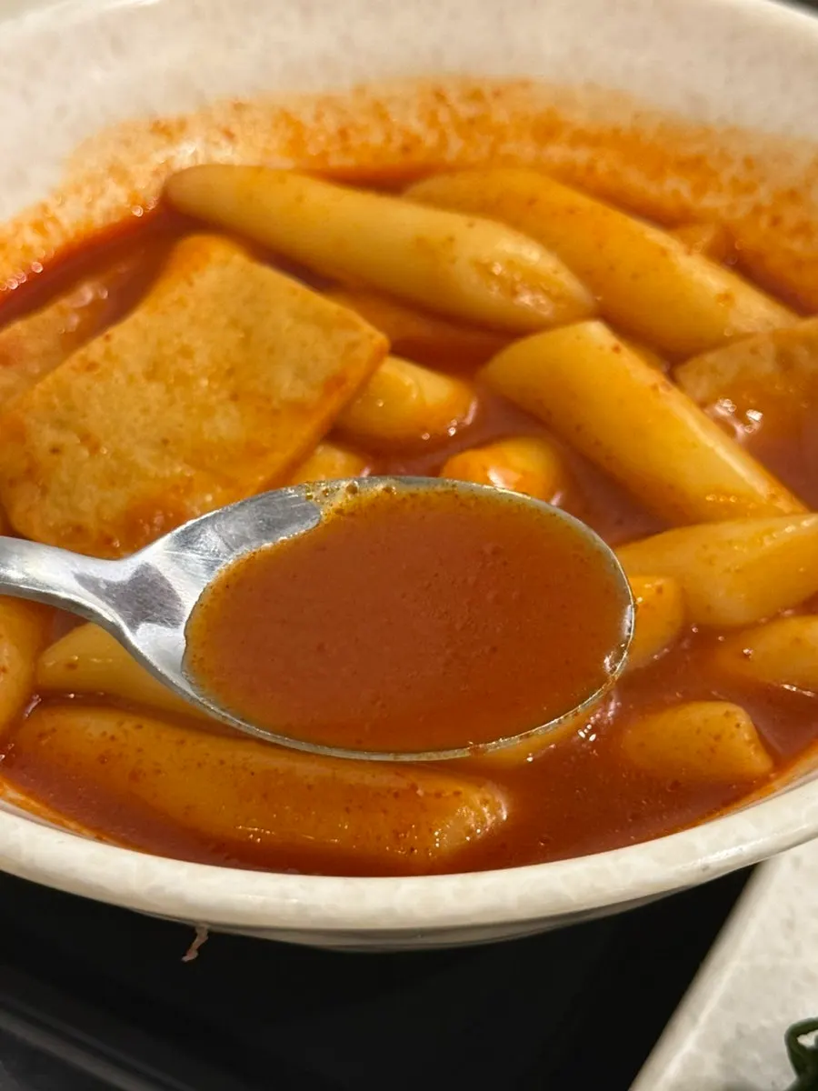 양념이 밴 통통한 밀떡