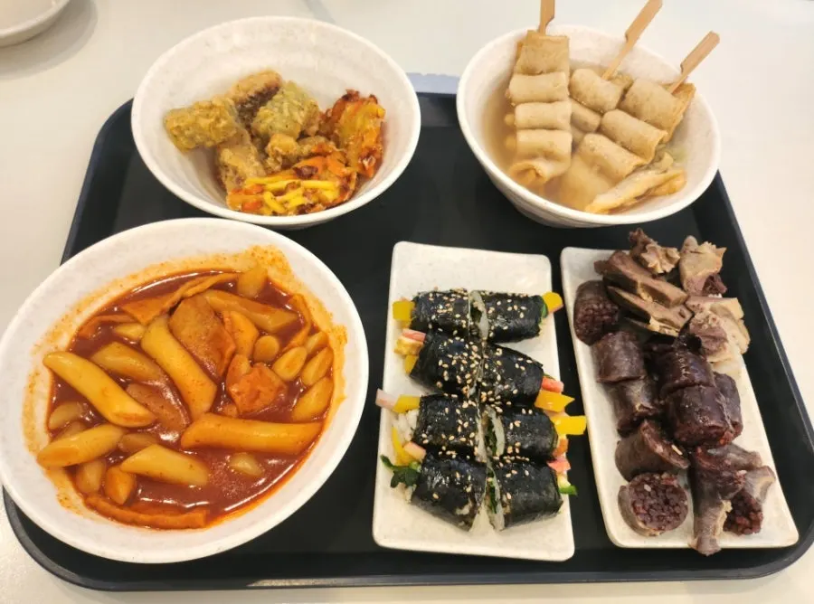 현선이네 용산본점 떡볶이 상차림