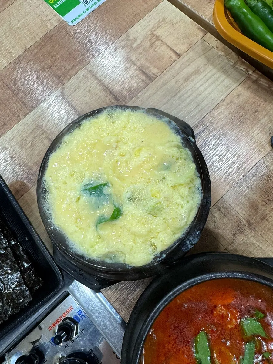 Accompaniments for the chicken platter