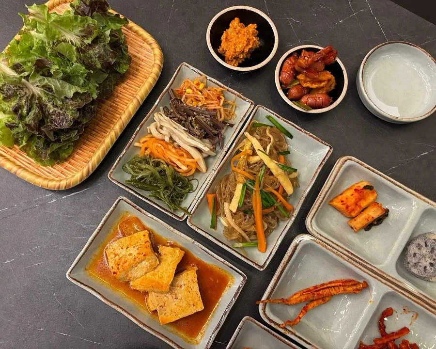 Side dishes taken from the self bar