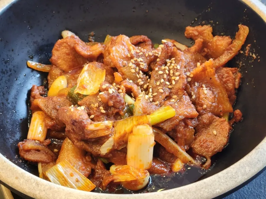 제육정식의 제육볶음