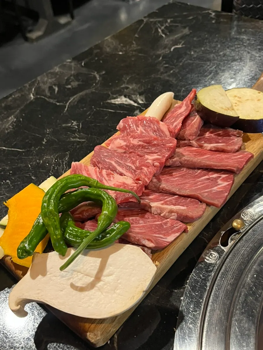 Table setting with jingalbisal for two at Yuklab Gangnam