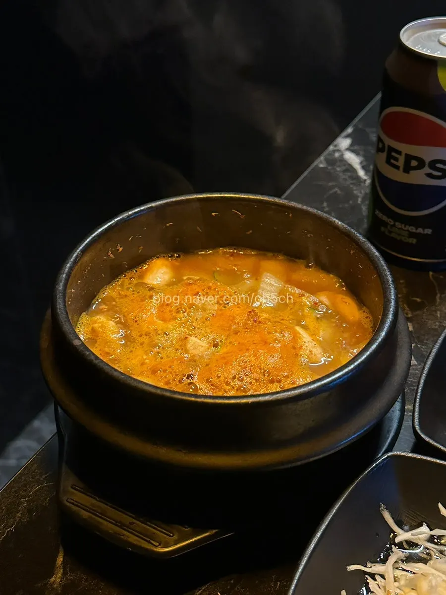 세트에 포함된 된장찌개