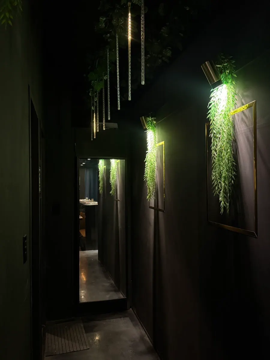 Interior decor of Yuklab Gangnam