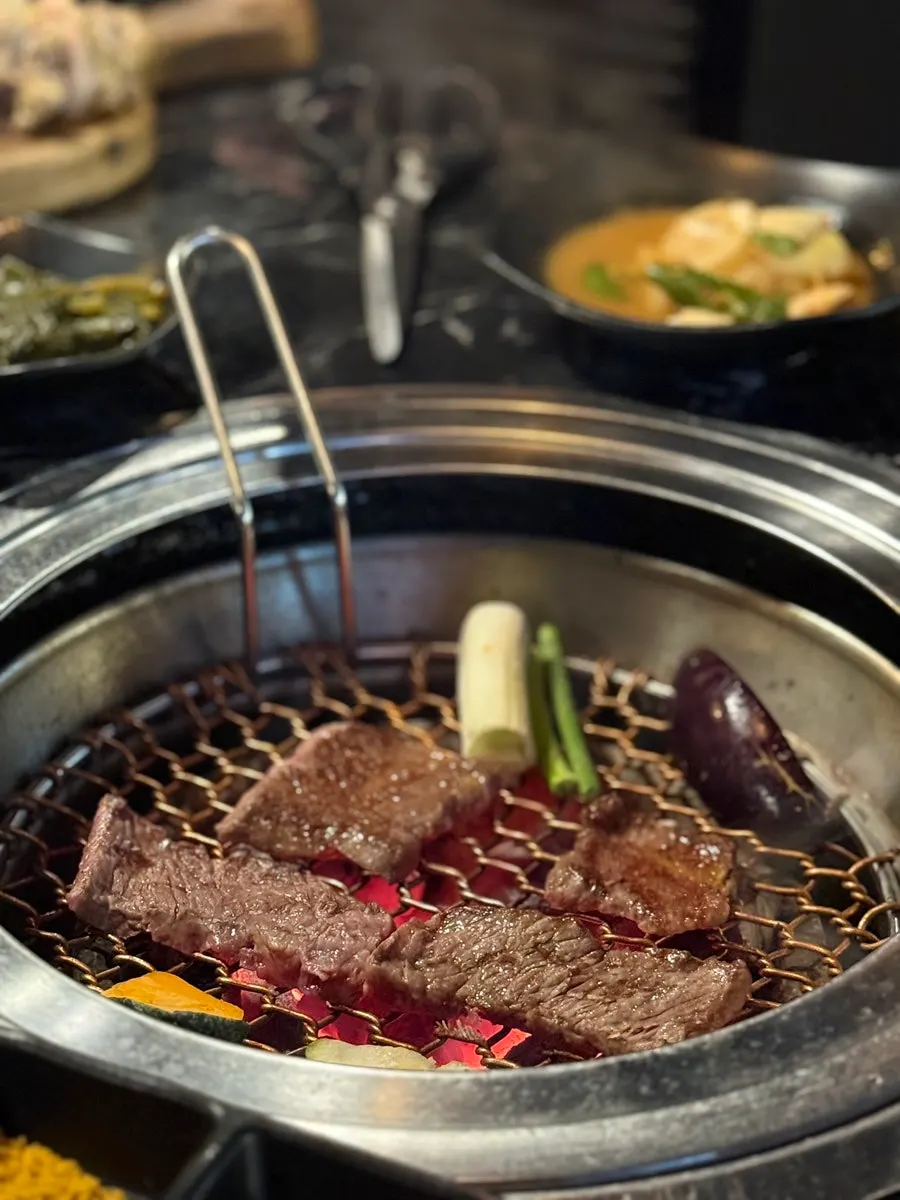 Jin-galbisal grilling on the pan