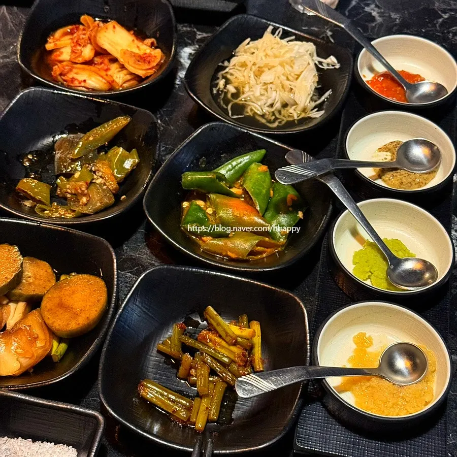 Basic side dishes including kimchi and cabbage salad