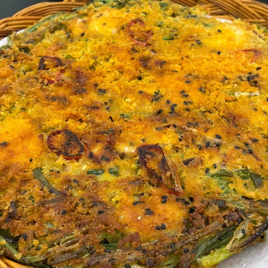 Crispy Seafood Pajeon with seafood