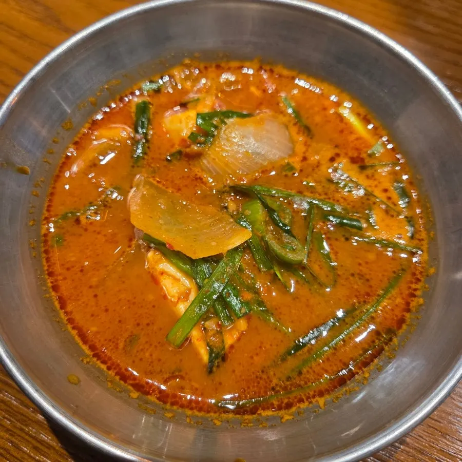 Richly simmered cheonggukjang stew