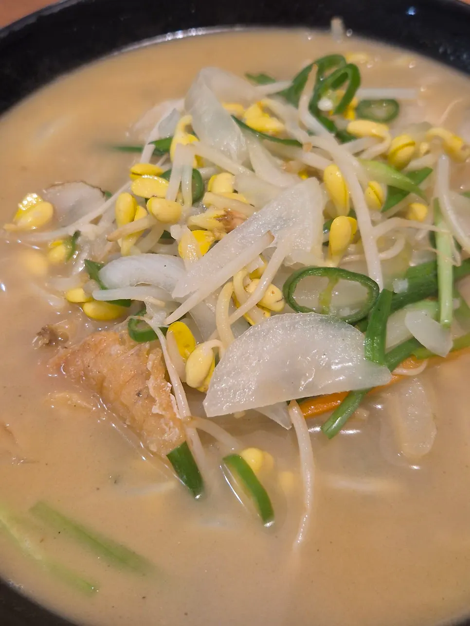 Broth of Yugwanjang's Yongdae-ri hwangtae jjampong
