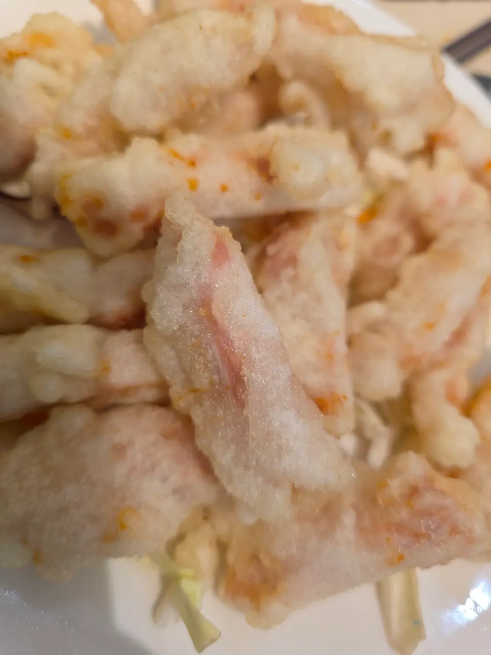 Mini tangsuyuk with pale white crispy coating
