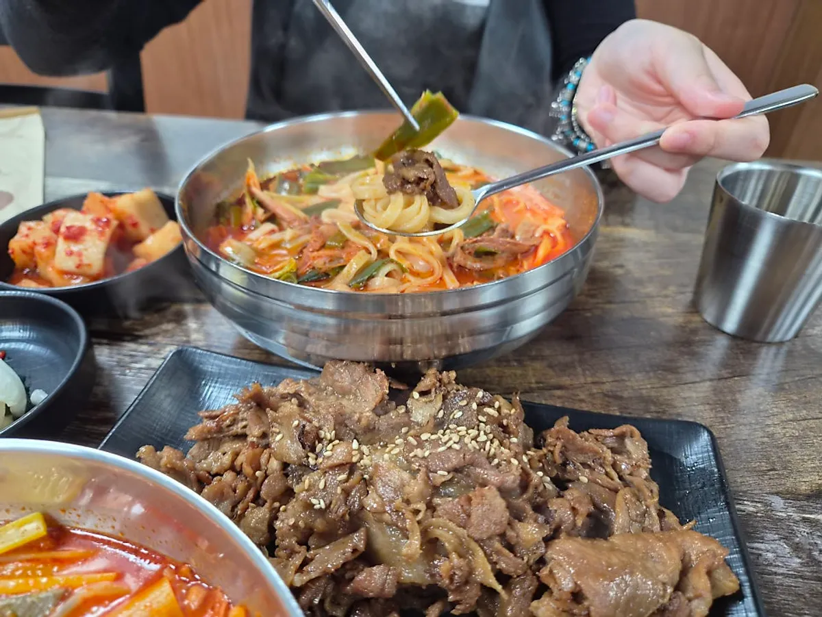 대구 감삼동 육개장 전문점 육반장 대구점