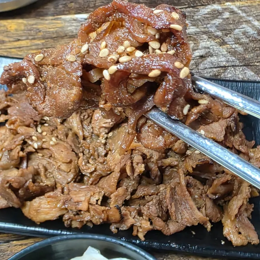 9천원 석쇠 불고기 한 접시