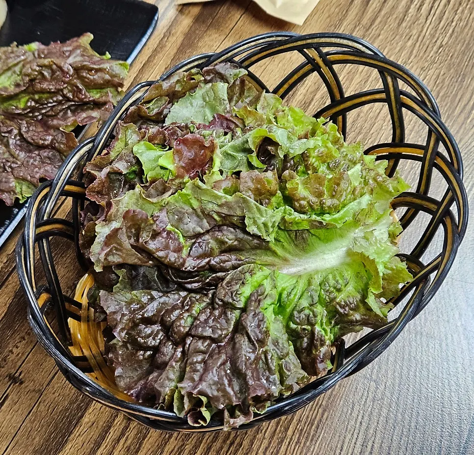 기본 세팅된 다진 마늘과 후추