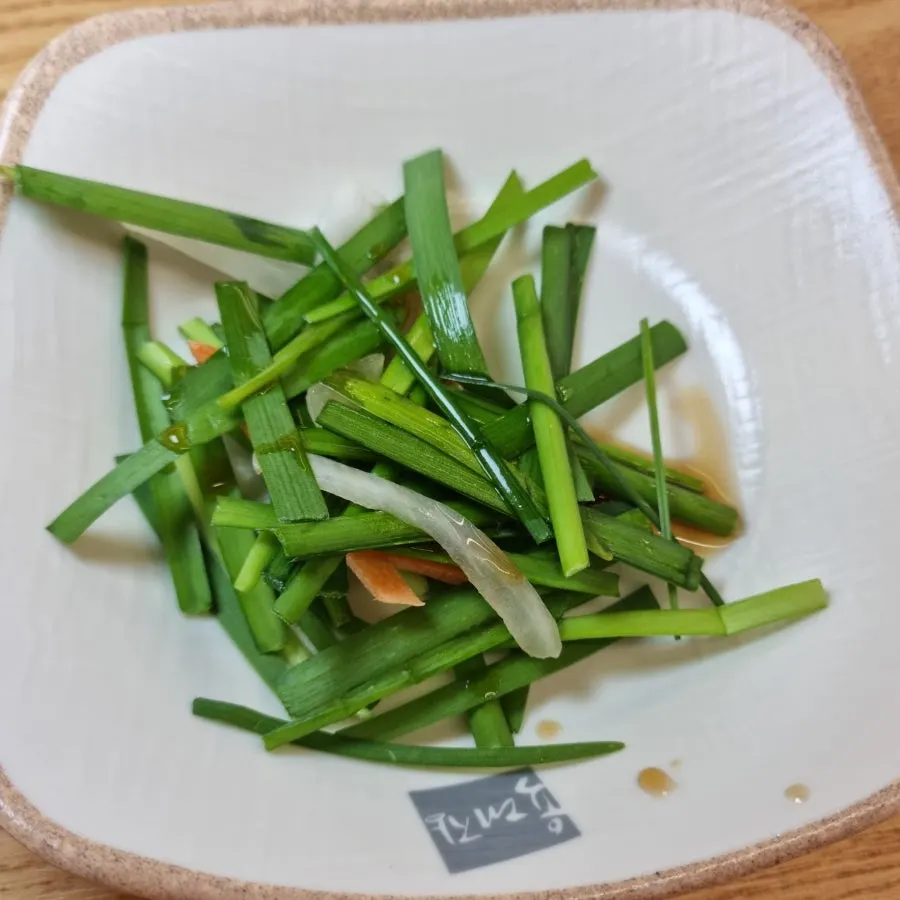 Self-serve side dish corner in the restaurant