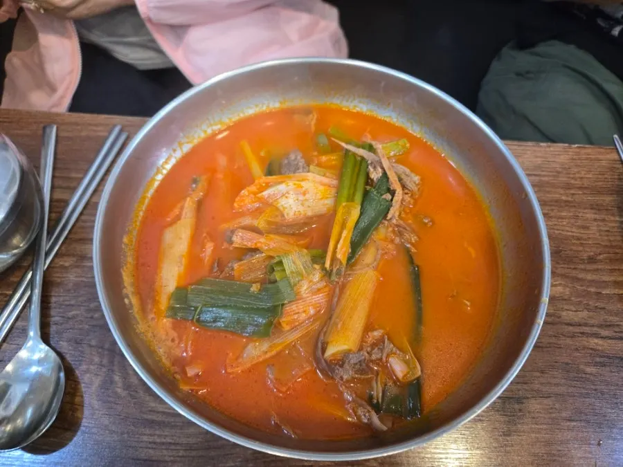 A bowl of rice served with the brisket yukkal-myeon