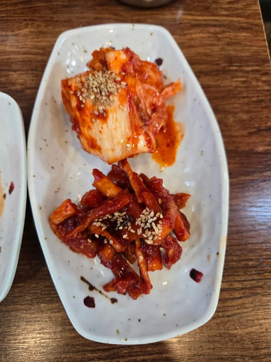 Brisket yukgaejang with beef