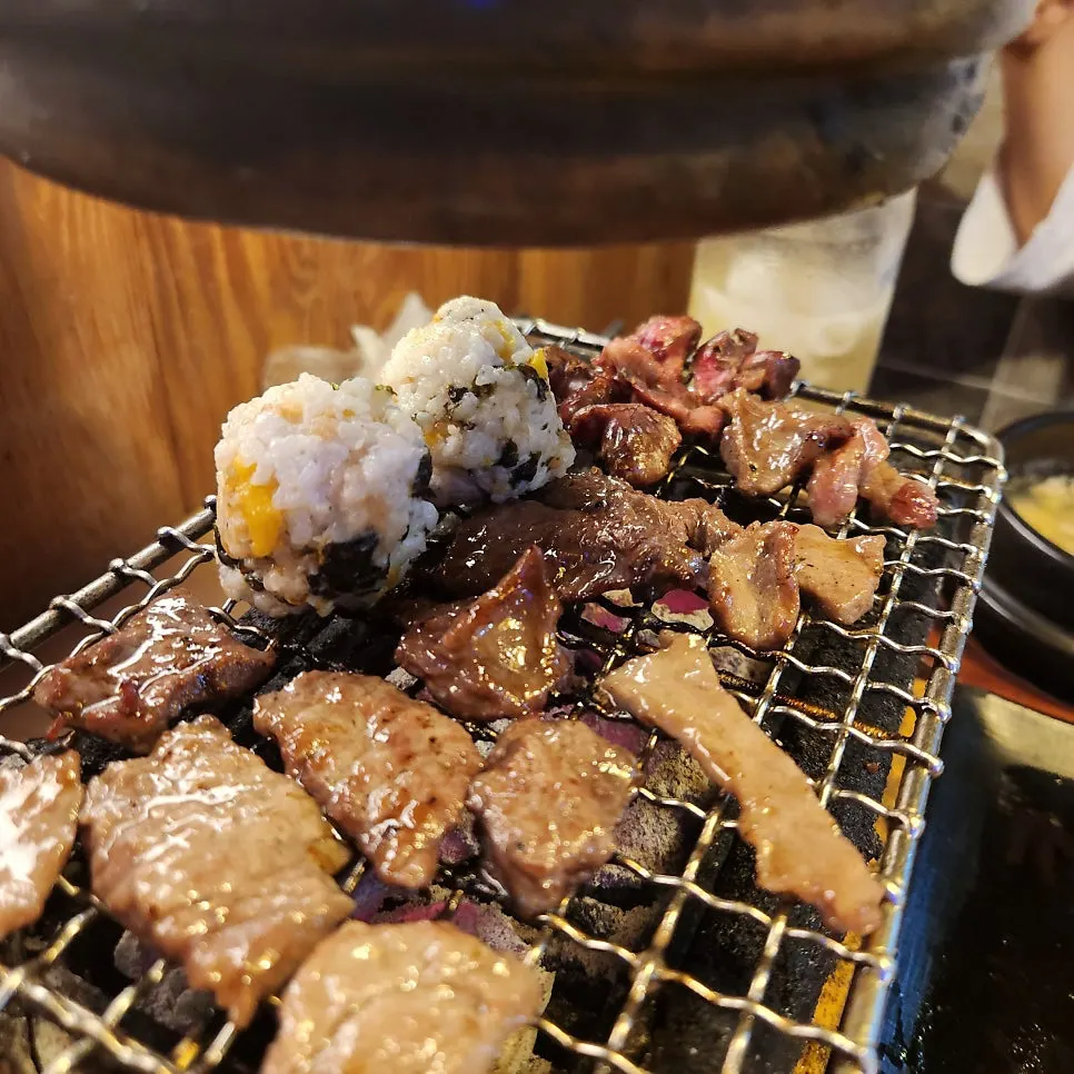 김가루 듬뿍 들어간 셀프주먹밥