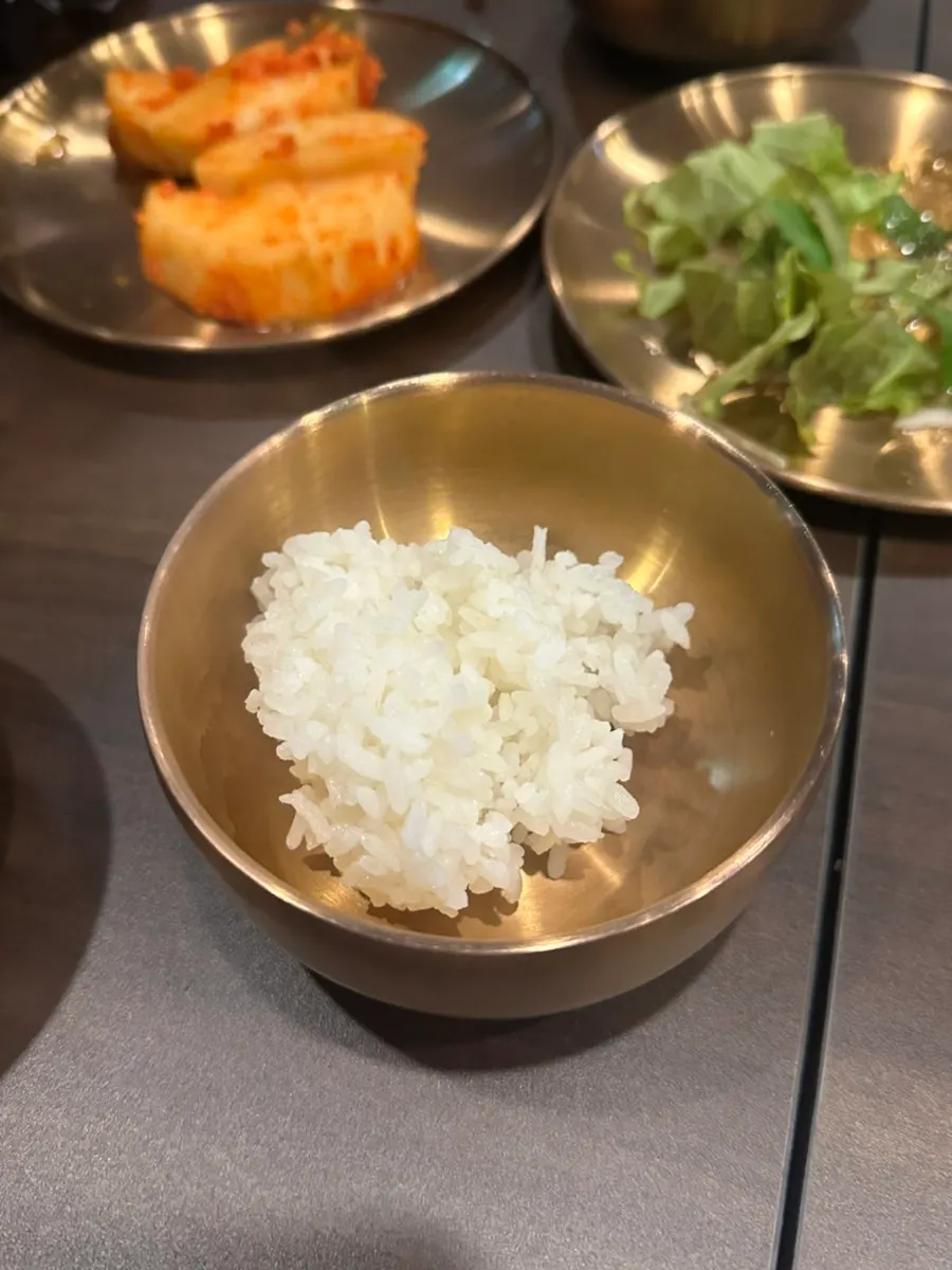 곱창전골과 함께 놓인 공깃밥