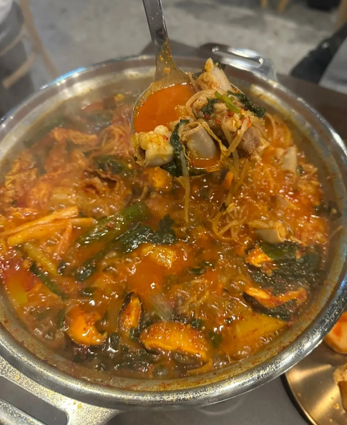 식사를 마친 육향 곱창전골 상차림