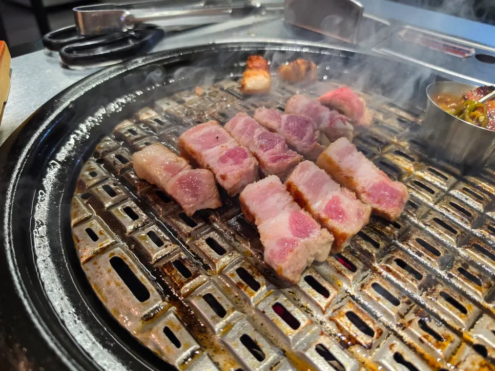 육쯥 매장 외관 모습