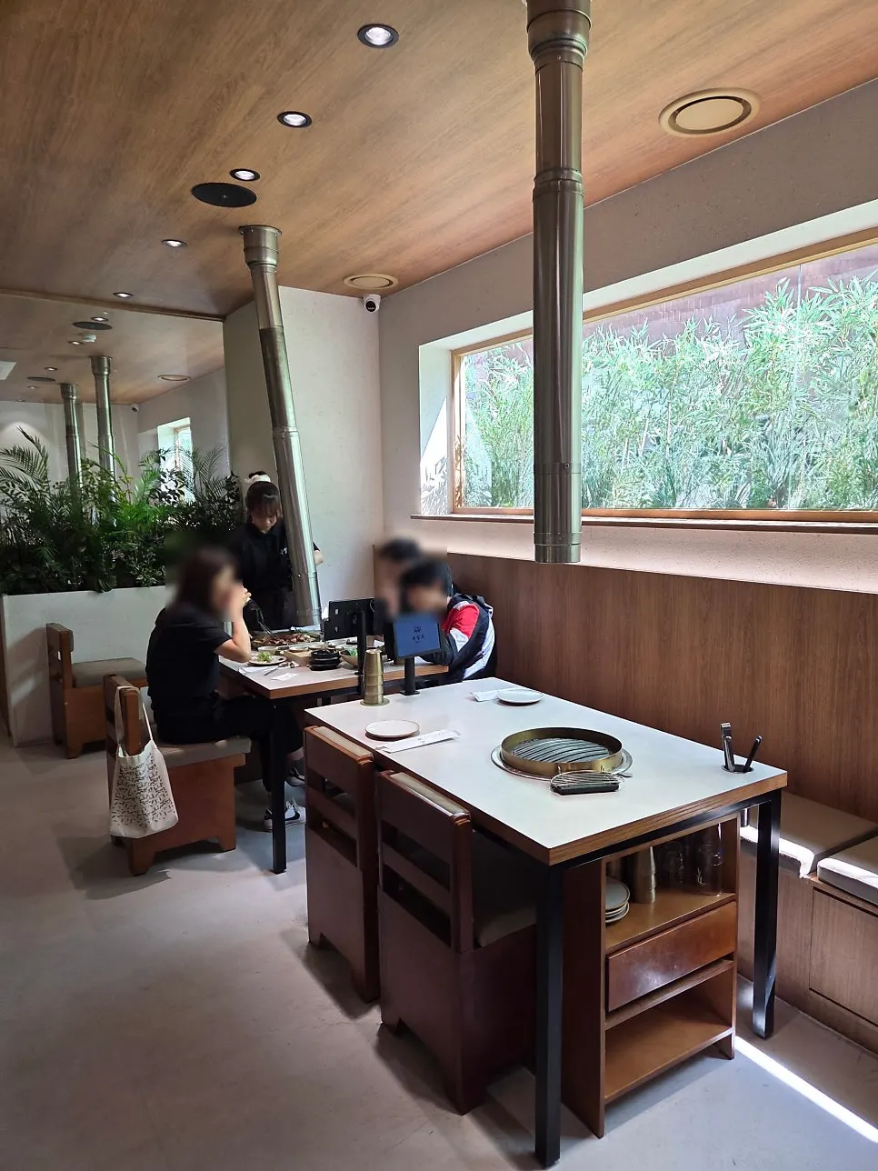 Spacious and clean dining hall at Yukmildo Dongnae Direct Branch
