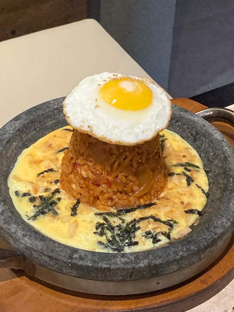 Telur kukus cheese berlapis caviar