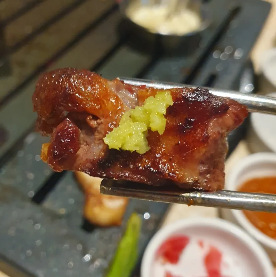와사비 올린 통갈매기살 구이