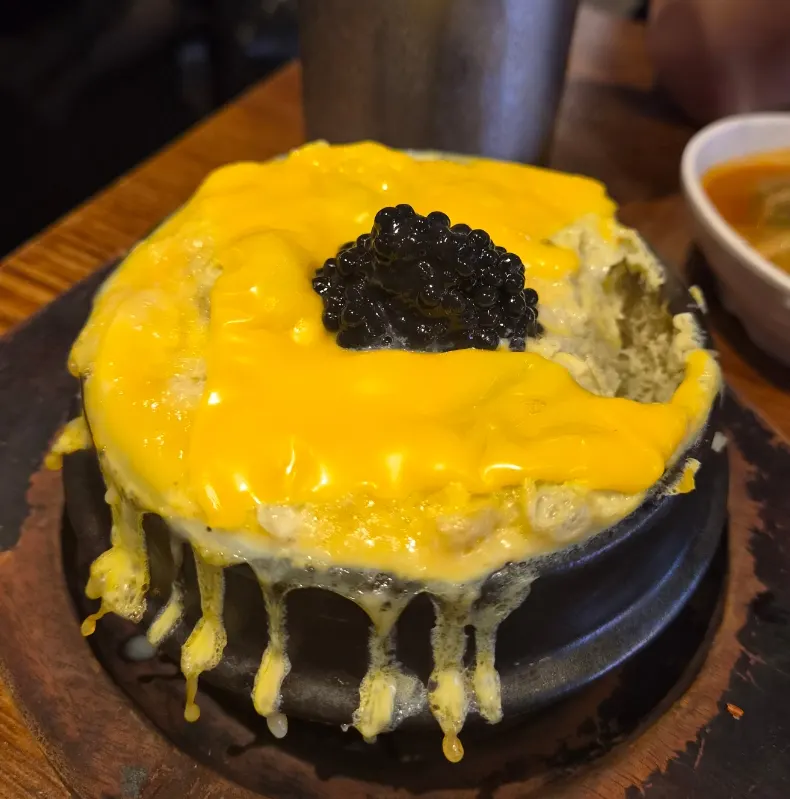 치즈가 가득한 계란찜 속살