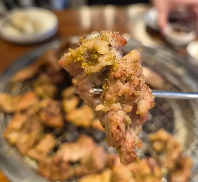 쌈과 함께 즐기는 슈렉갈비
